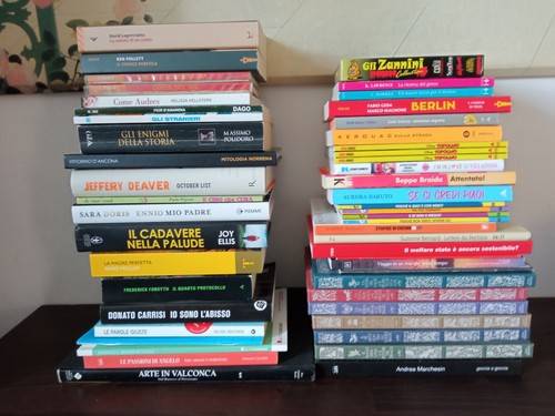 Lotto blocco stock libri - lotto,